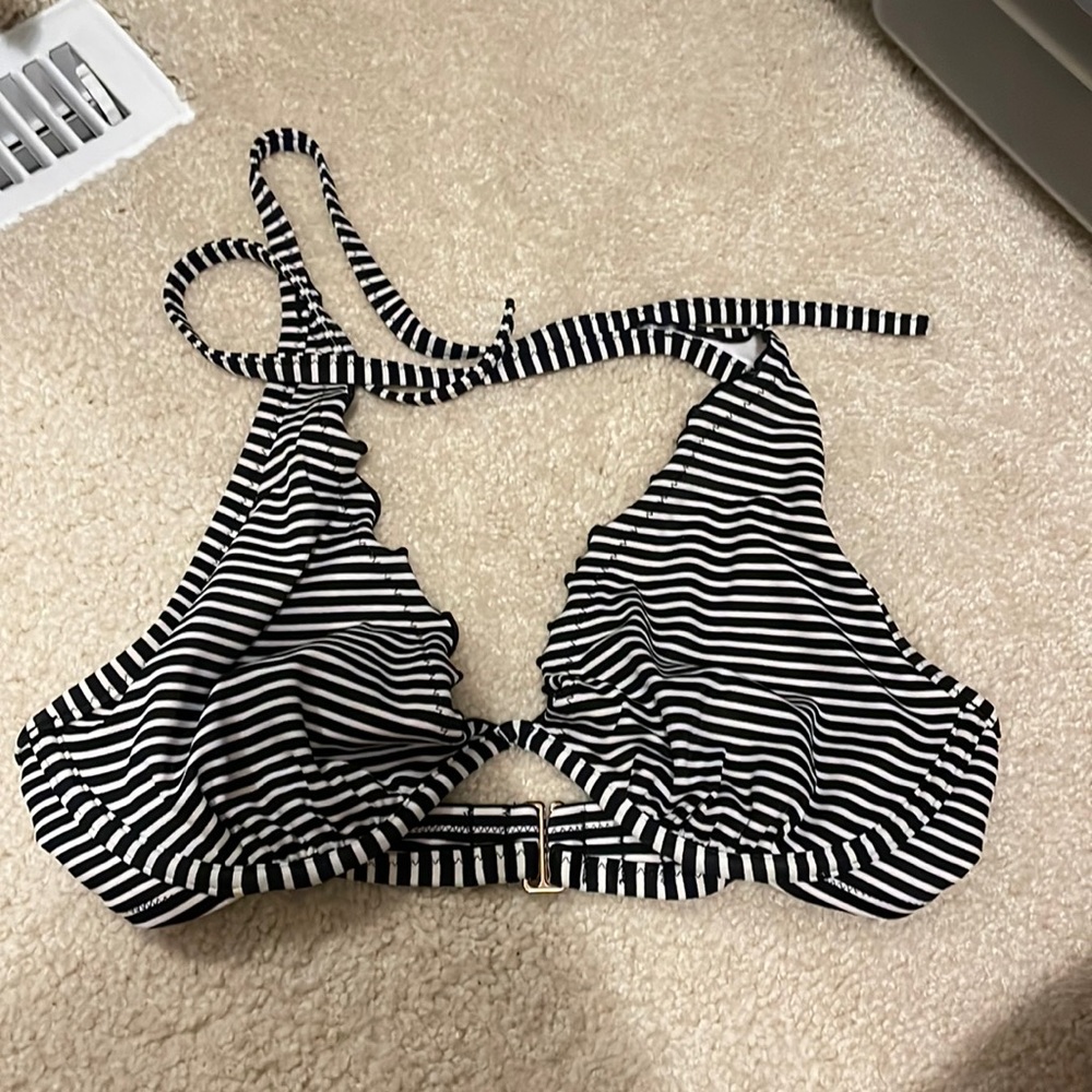 Victoria’s Secret Bikini Top